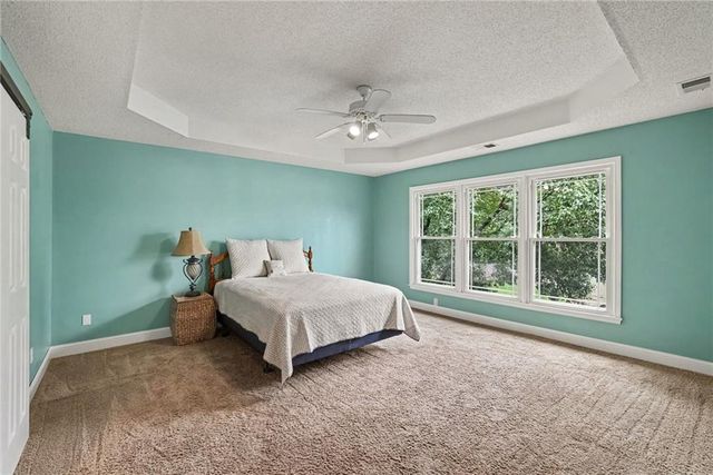 15231 Hemlock Street, Overland Park, KS 66223