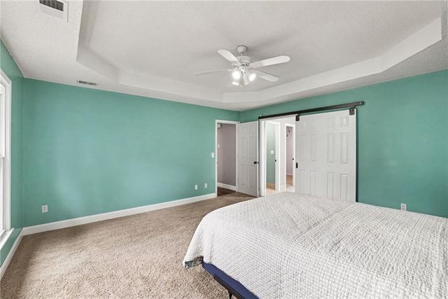 15231 Hemlock Street, Overland Park, KS 66223