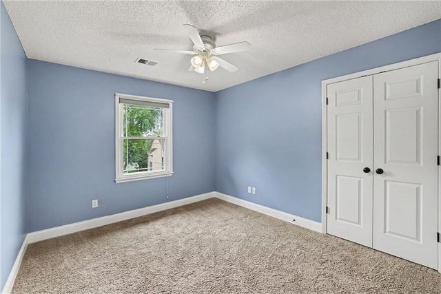 15231 Hemlock Street, Overland Park, KS 66223