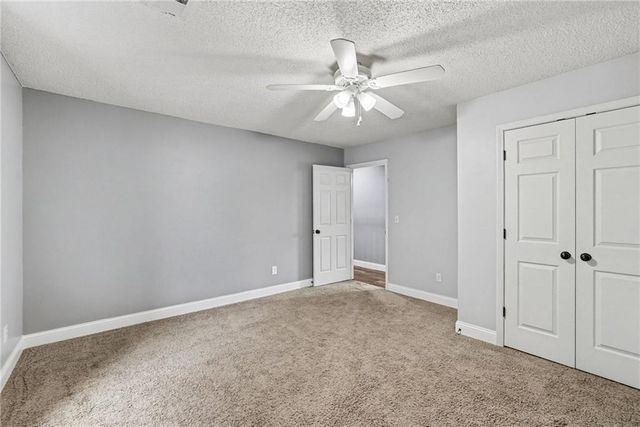 15231 Hemlock Street, Overland Park, KS 66223