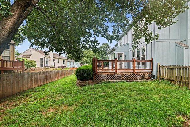 15231 Hemlock Street, Overland Park, KS 66223