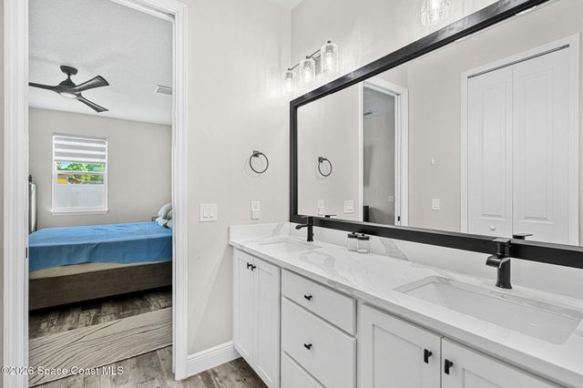 1154 Captiva Island Circle SW, Palm Bay, FL 32908