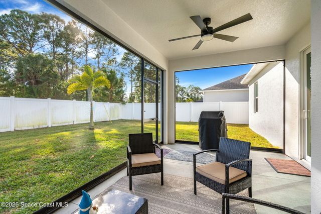 1154 Captiva Island Circle SW, Palm Bay, FL 32908