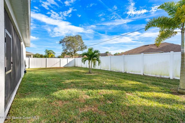 1154 Captiva Island Circle SW, Palm Bay, FL 32908