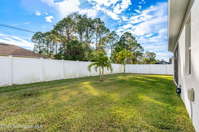 1154 Captiva Island Circle SW, Palm Bay, FL 32908