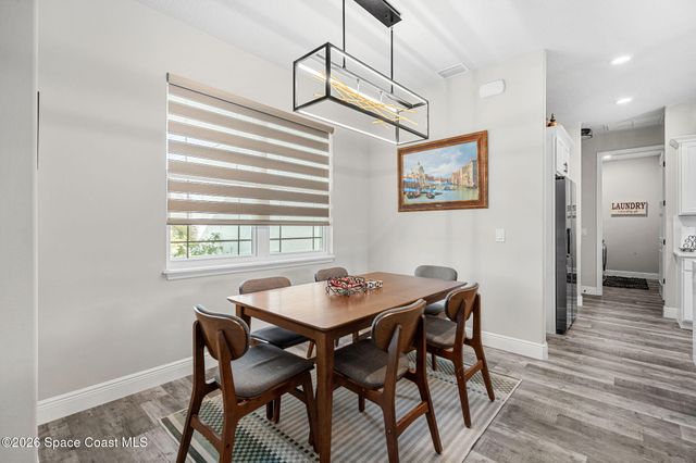 1154 Captiva Island Circle SW, Palm Bay, FL 32908