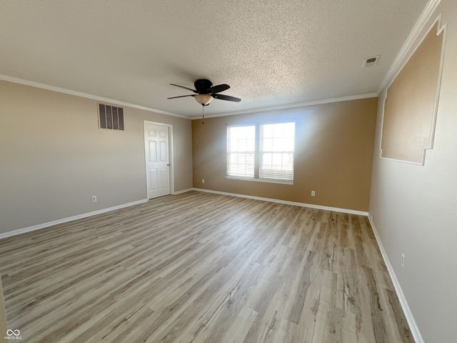 14243 Holly Berry Circle, Fishers, IN 46038