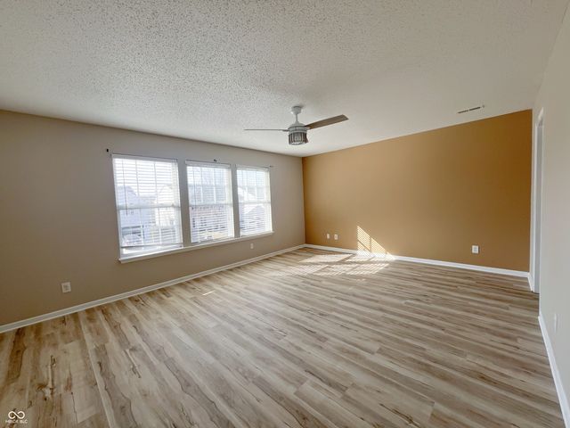 14243 Holly Berry Circle, Fishers, IN 46038