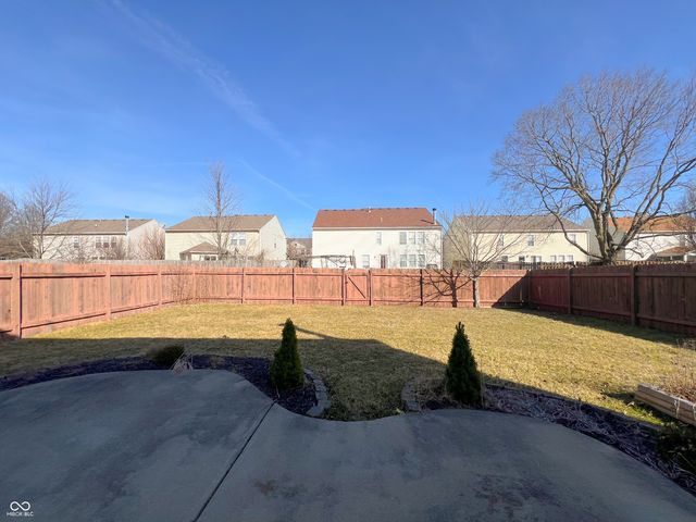 14243 Holly Berry Circle, Fishers, IN 46038