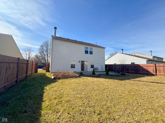 14243 Holly Berry Circle, Fishers, IN 46038