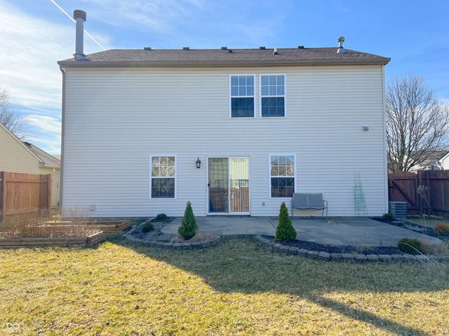 14243 Holly Berry Circle, Fishers, IN 46038