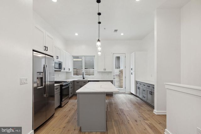 2219 N HOPE ST, Philadelphia, PA 19133