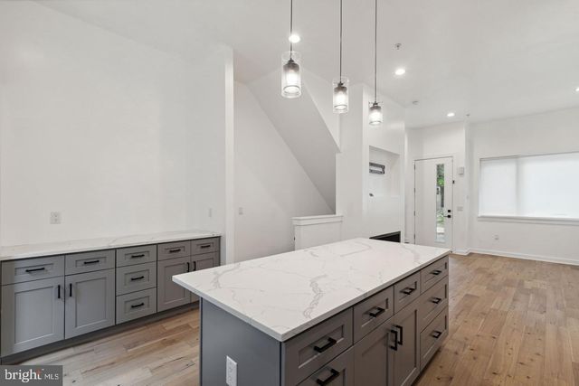 2219 N HOPE ST, Philadelphia, PA 19133