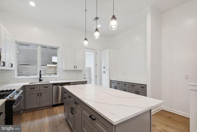 2219 N HOPE ST, Philadelphia, PA 19133