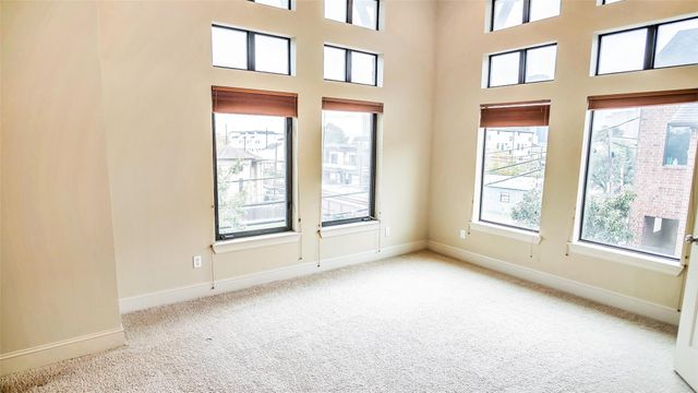 1611 Silver Street, Houston, TX 77007