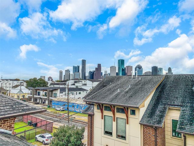 1611 Silver Street, Houston, TX 77007
