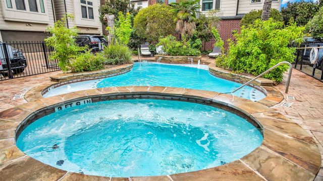 1611 Silver Street, Houston, TX 77007