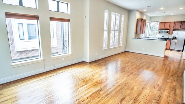 1611 Silver Street, Houston, TX 77007