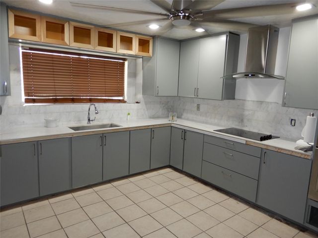 6907 Foxhurst Lane, Humble, TX 77338
