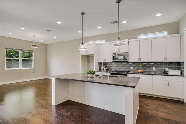 7125 Boyle DR, Austin, TX 78724