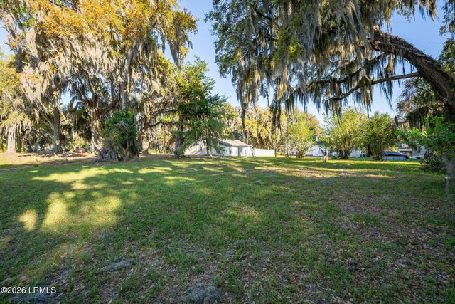 1704 Old Shell Road, Port Royal, SC 29935