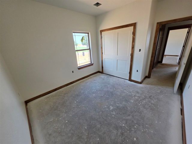4119 Peak Ln, Elgin, OK 73538
