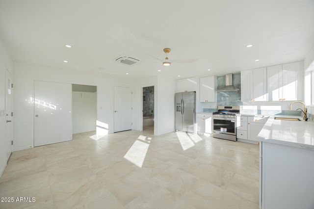 5132 S DORSEY Lane A, Tempe, AZ 85282