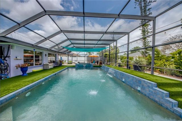539 W Archer PKWY, Cape Coral, FL 33904