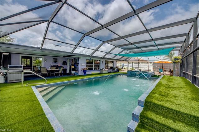 539 W Archer PKWY, Cape Coral, FL 33904
