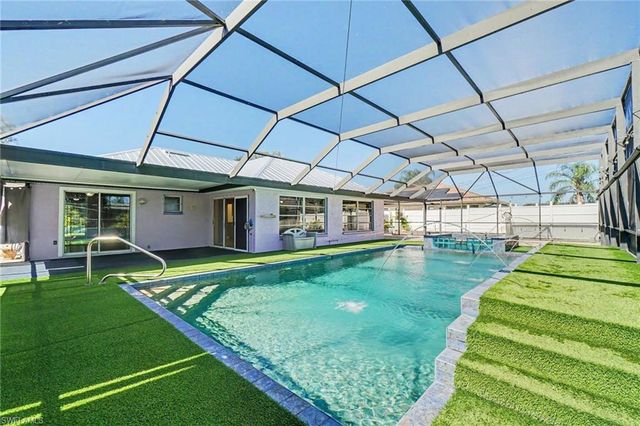 539 W Archer PKWY, Cape Coral, FL 33904