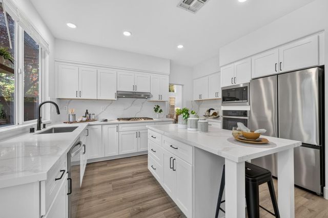 3632 Walker Park Dr, El Dorado Hills, CA 95762