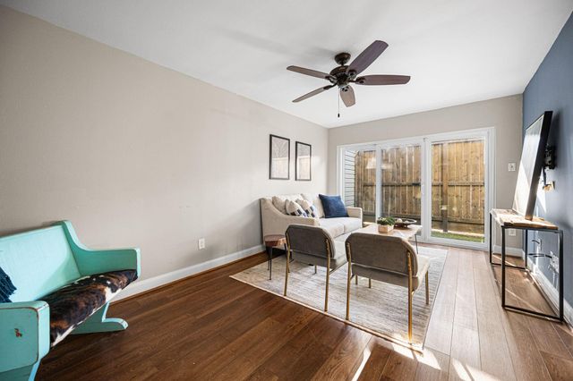 1300 Fairview Avenue B, Houston, TX 77006