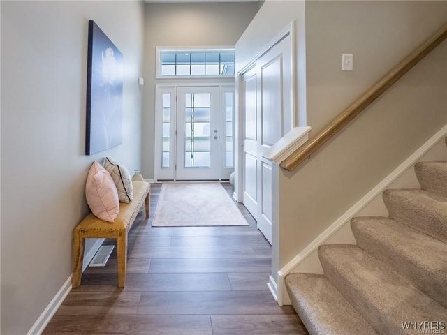 14 White Orchid Way, Lancaster, NY 14086