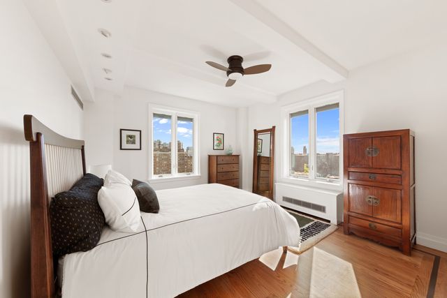 242 E 19th St Apt 15B, New York City, NY 10003