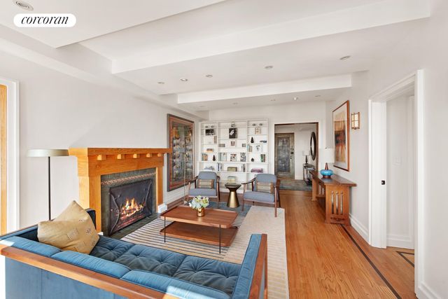 242 E 19th St Apt 15B, New York City, NY 10003