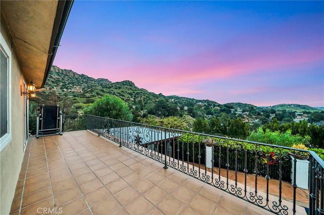 7525 County Line Road, Chatsworth, CA 91311