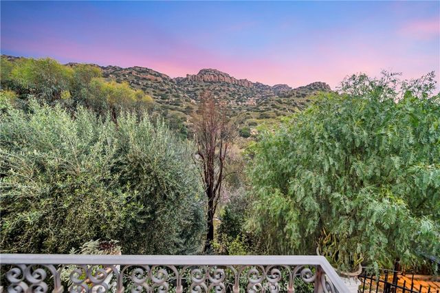 7525 County Line Road, Chatsworth, CA 91311