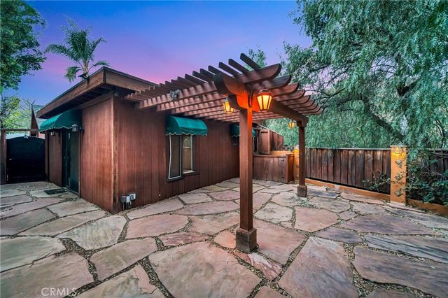 7525 County Line Road, Chatsworth, CA 91311