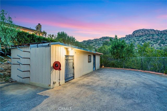 7525 County Line Road, Chatsworth, CA 91311