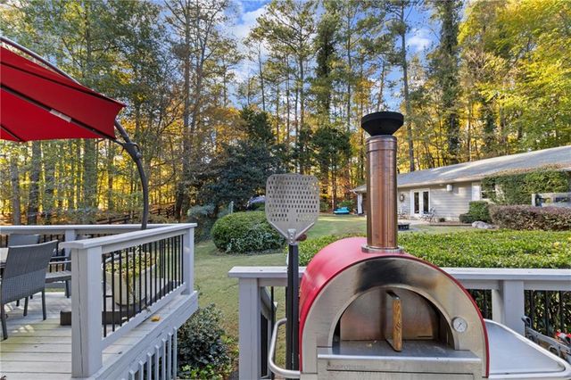 1532 Huntingdon Trail, Atlanta, GA 30350