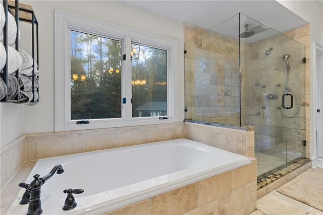 1532 Huntingdon Trail, Atlanta, GA 30350