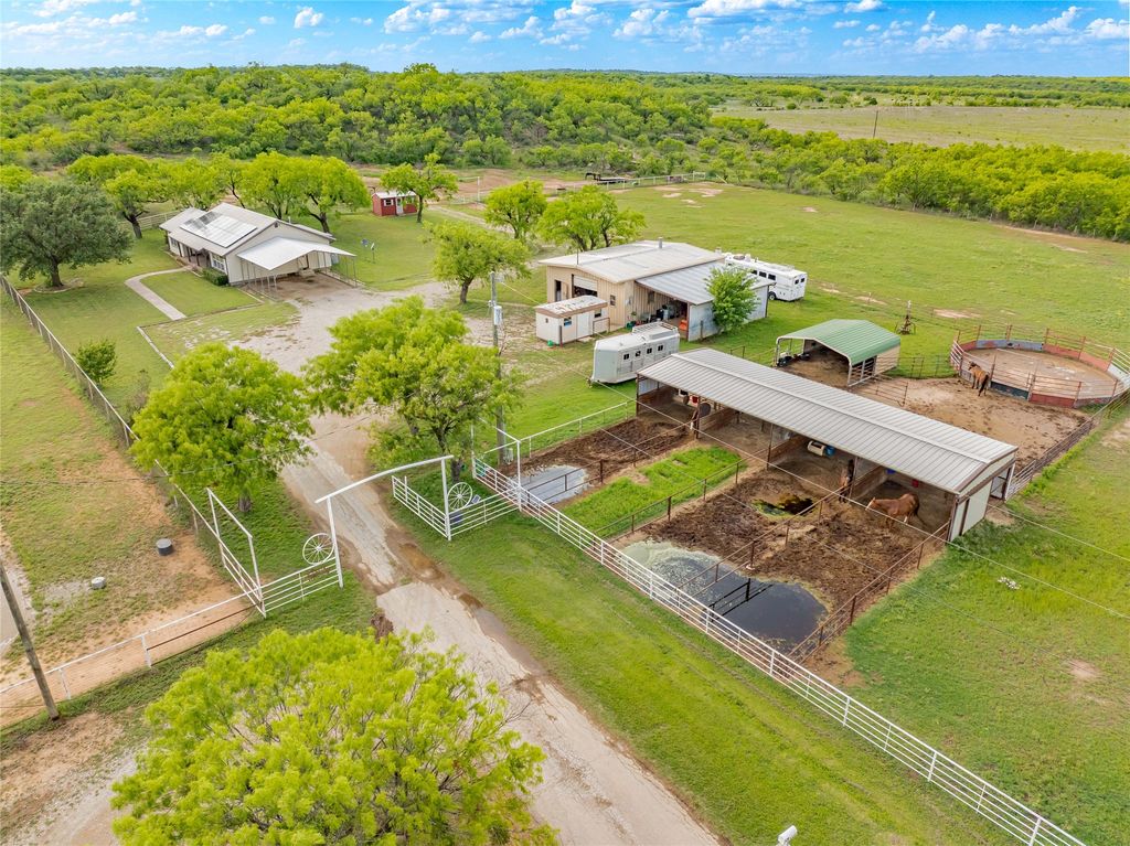1400 W 6th Street 2, Breckenridge, TX 76424