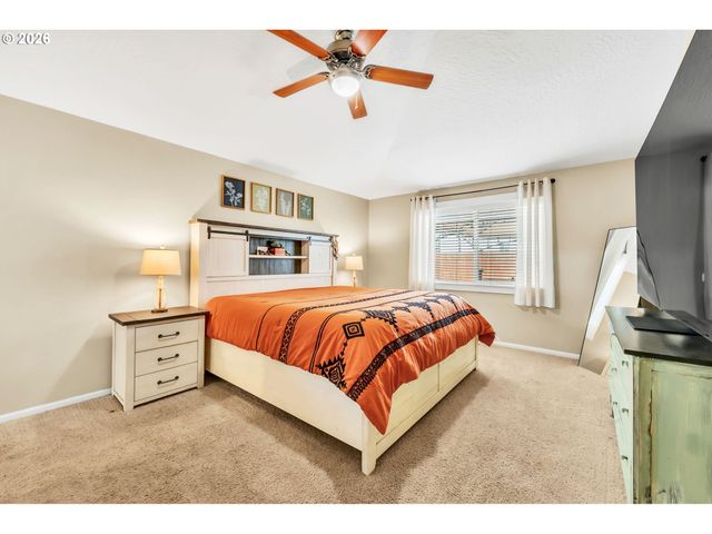 41 SANDALWOOD Loop, Creswell, OR 97426