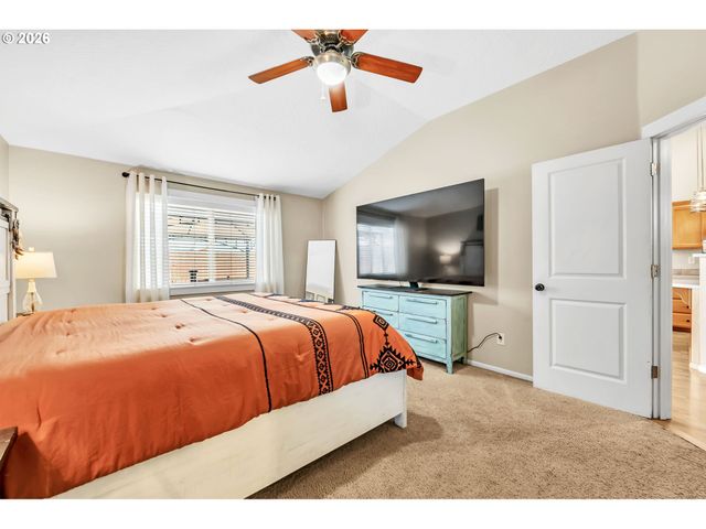 41 SANDALWOOD Loop, Creswell, OR 97426