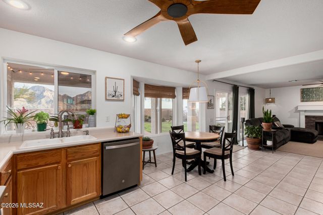 12158 N Legacy Place, Oro Valley, AZ 85755