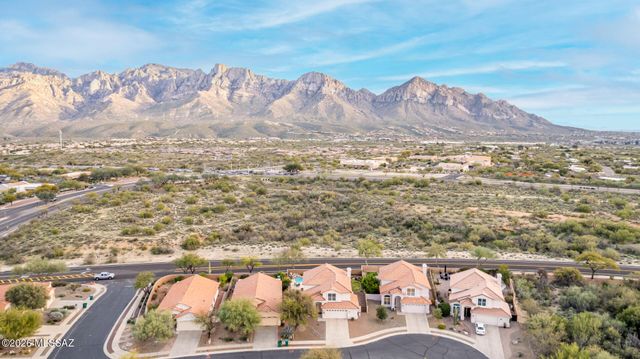 12158 N Legacy Place, Oro Valley, AZ 85755