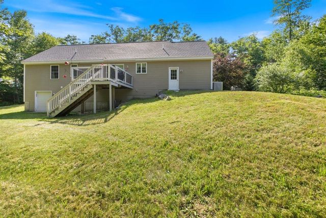 45 Phillips Road, Sandown, NH 03873