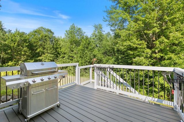 45 Phillips Road, Sandown, NH 03873