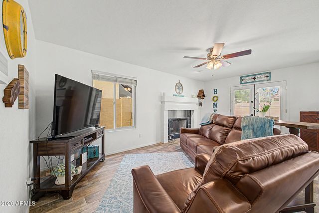 890 N CHOLLA Street, Chandler, AZ 85224