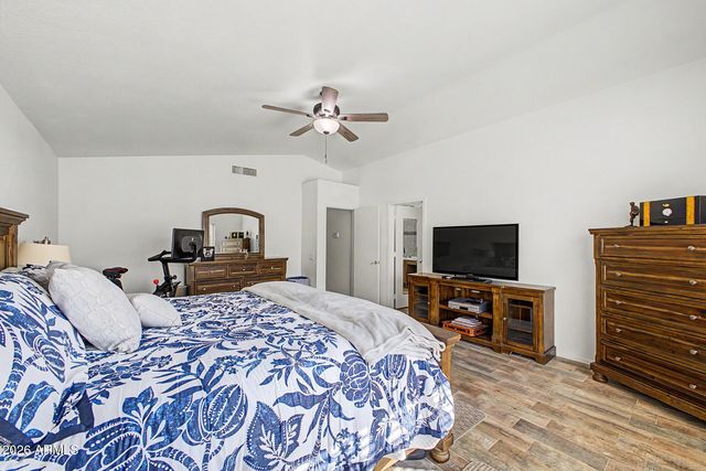 890 N CHOLLA Street, Chandler, AZ 85224